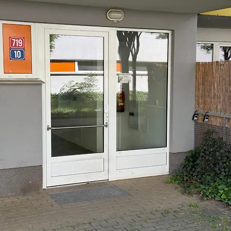 Royal Falcon Hradec I Apartamento *